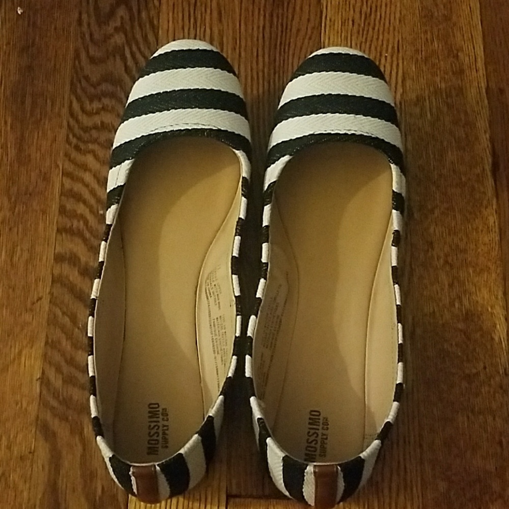 Cute summer flats